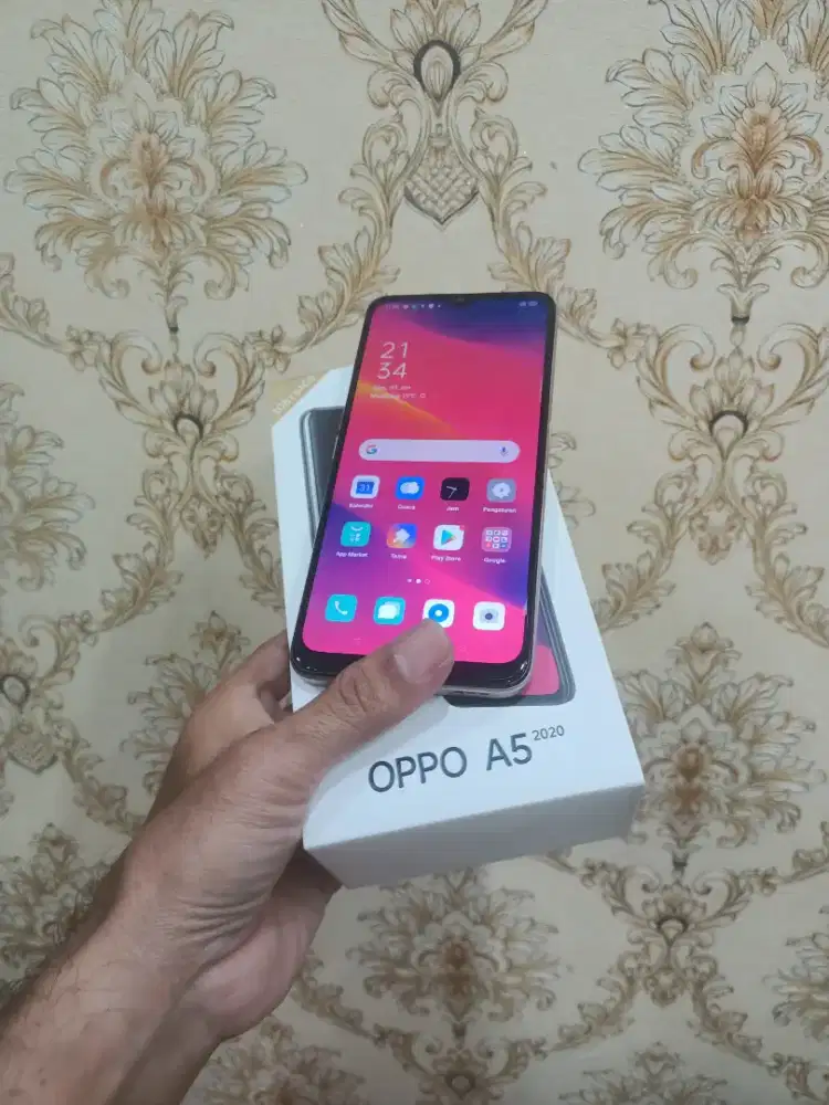 Oppo A5 2020 ram 3/64 mlus normal semua nya msh original semua lkp