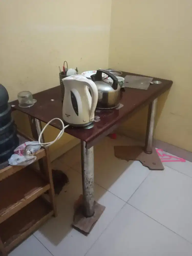 Meja Makan Double Plate ada Laci di bawah Meja untuk Storage