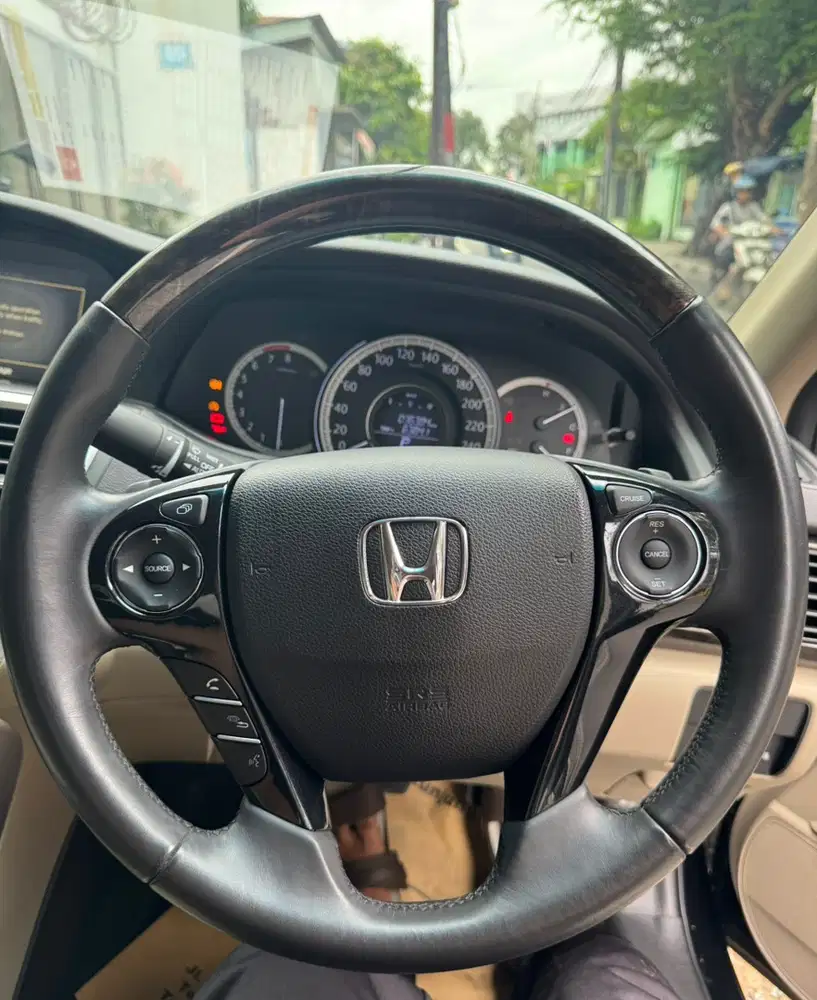 Honda Accord 2013 Bensin