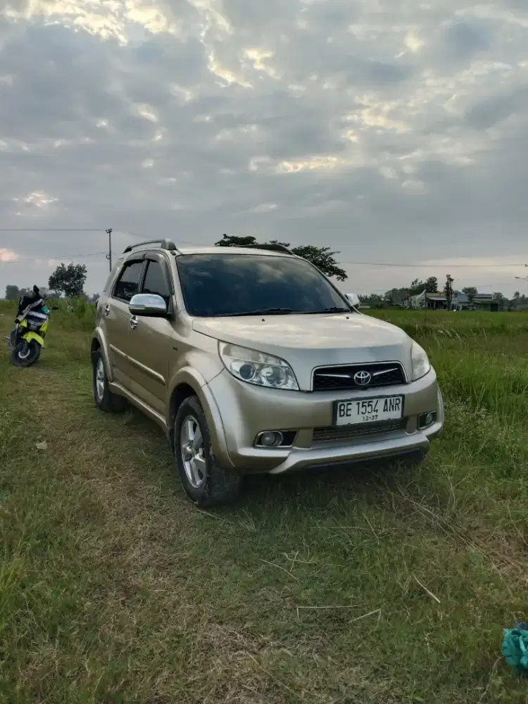 RUSH TYPE S 2008 ISTIMEWA