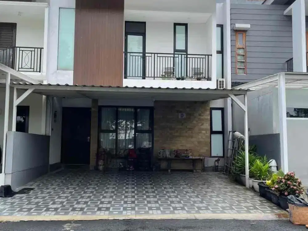 Rumah 21/2 lt siap huni bagus rapi  lokasi east teracce metland puri