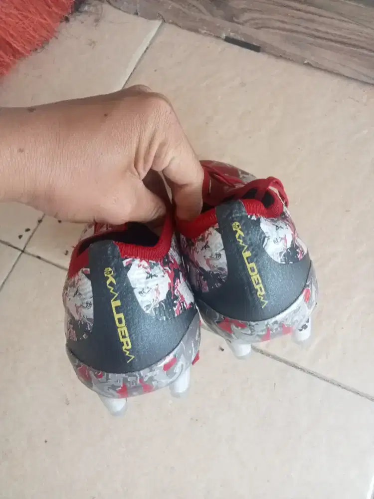 JUAL SEPATU BOLA MINISO