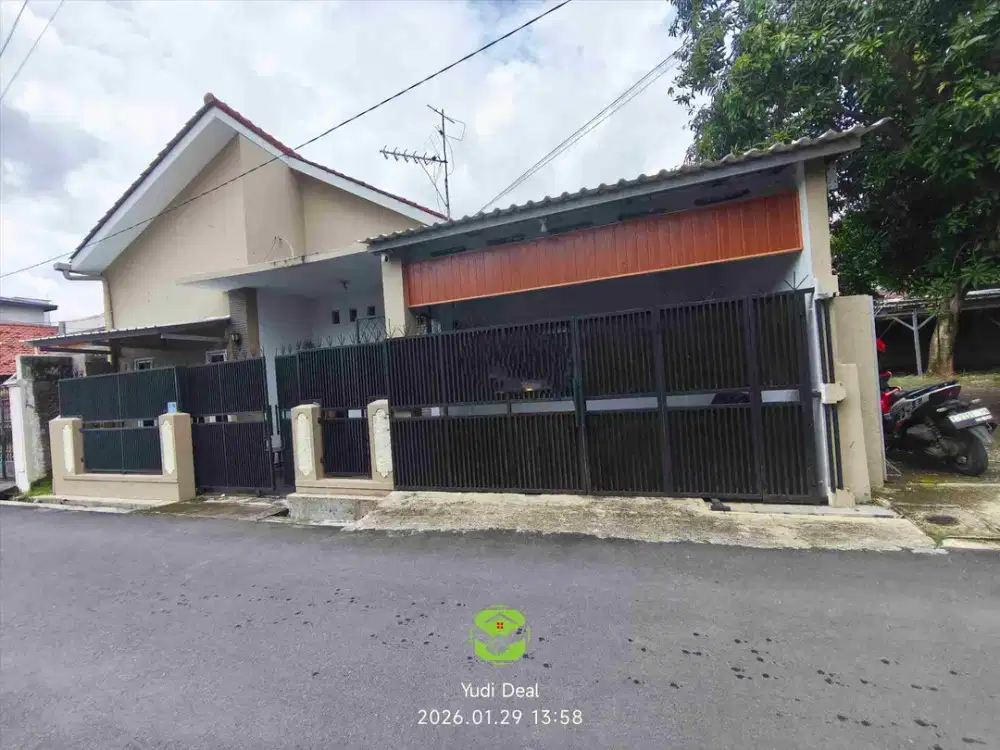 Rumah rapi full furnished di kota Cirebon dekat CSB Mall
