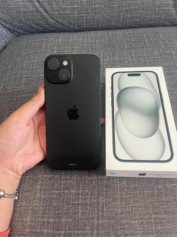 iPhone 15 Black 128gb Garansi Resmi iBox Fullset Nominus