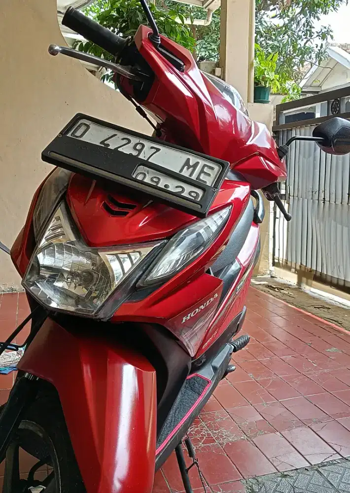 Honda Beat Fi 2014 Merah Ori mulus siap pakai