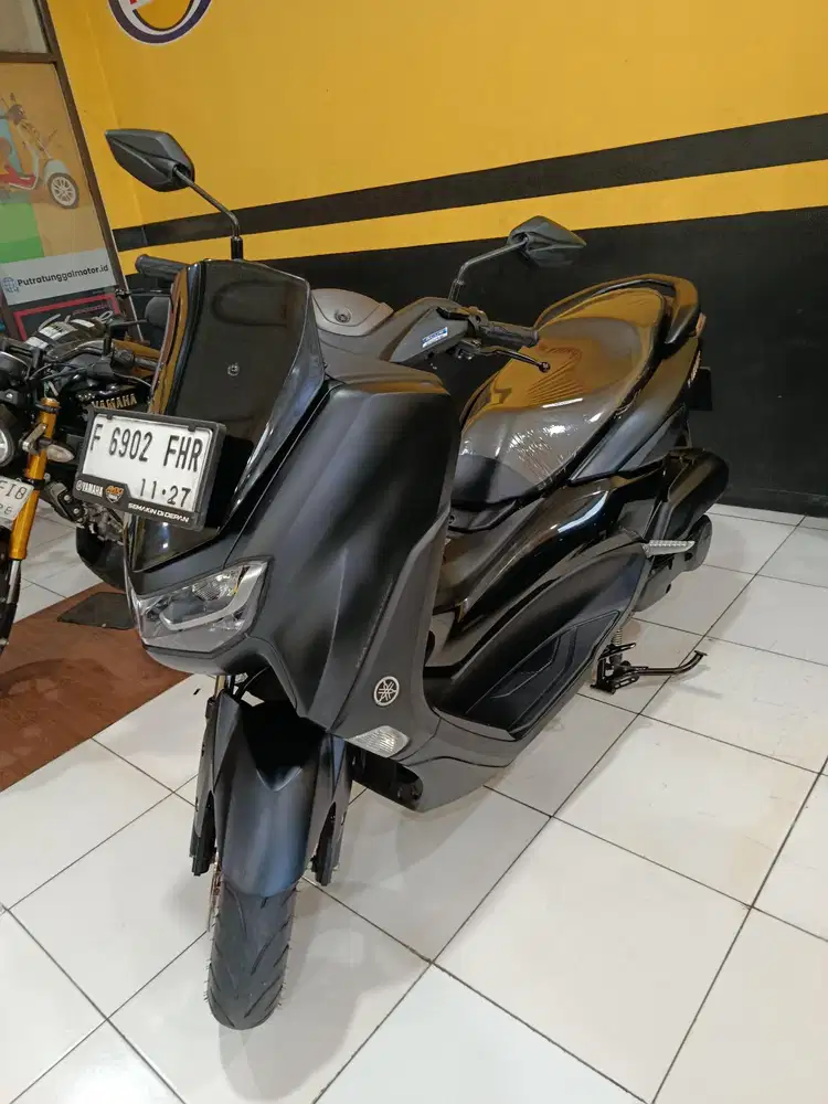 N max 155cc 2022 exclusive