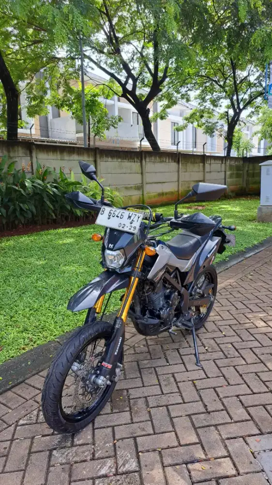 Kawasaki D-Tracker SE Supermoto 2021