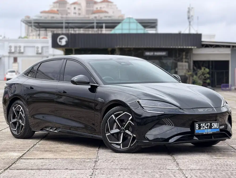 BYD SEAL Perfomance AWD 2024 KM 7 rb, Perorangan Tangan Pertama