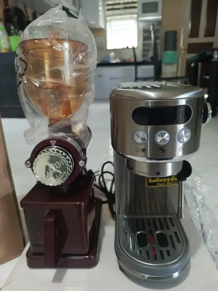 Mesin kopi + Grinder Baru
