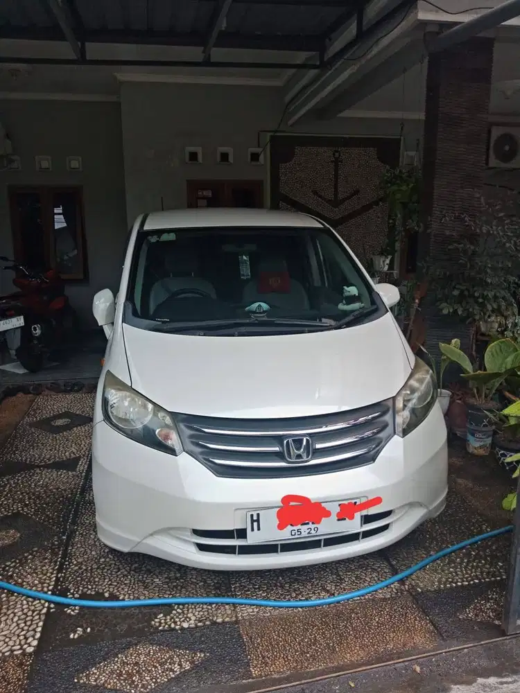 Dijual Honda freed 2010 psd ORI luar dalam, 116 jt