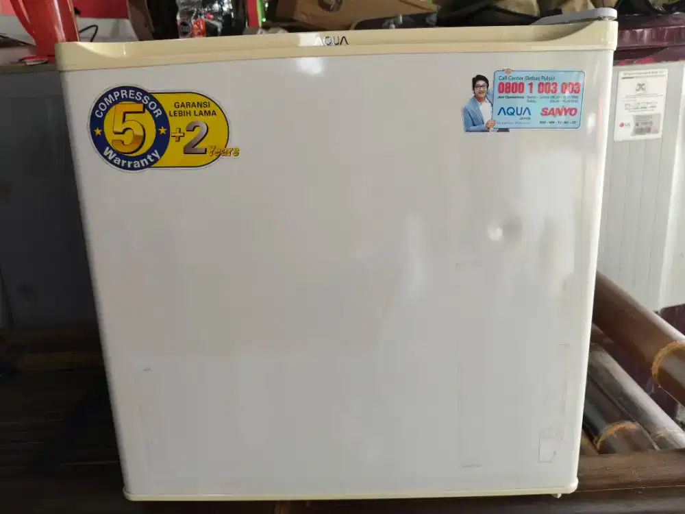 Kulkas Aqua mini normal orisinil