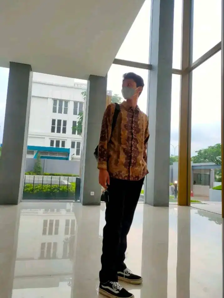 mencari pekerjaan sebagai driver SIM A