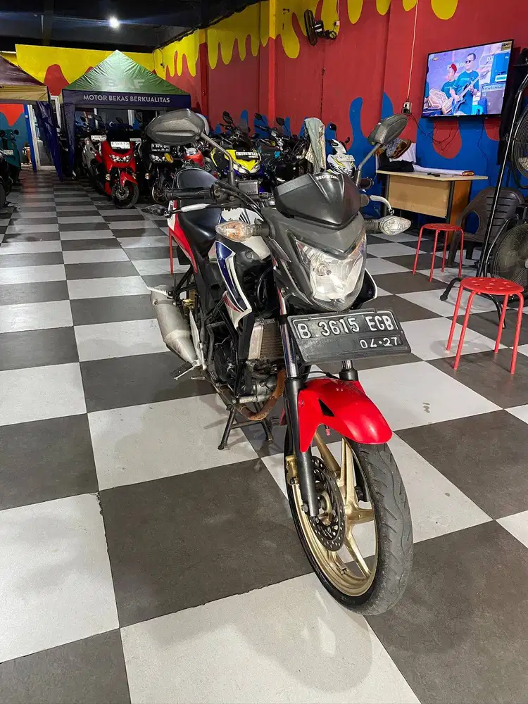 Honda CB 150 R Tahun 2015 Jual Cash aja