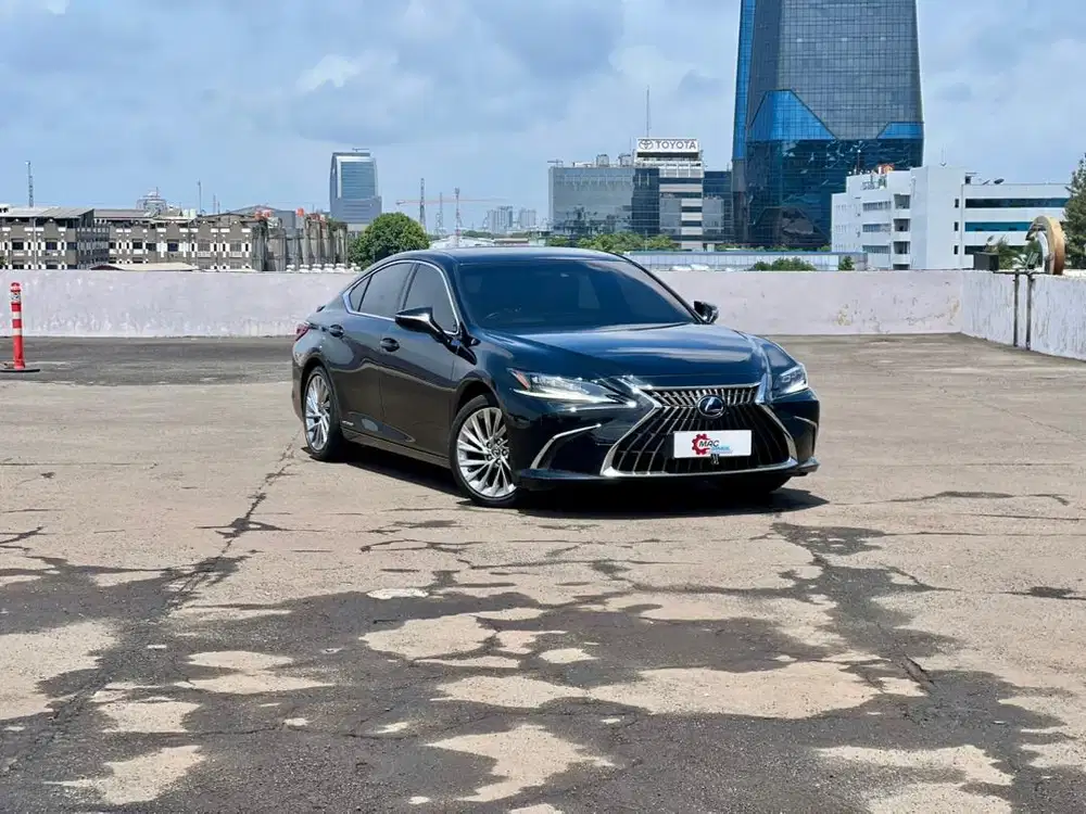 Lexus ES300H Hybrid Ultra Luxury 2022
