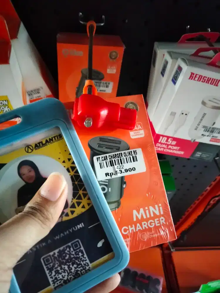 CAR CHARGER OLIKE R5