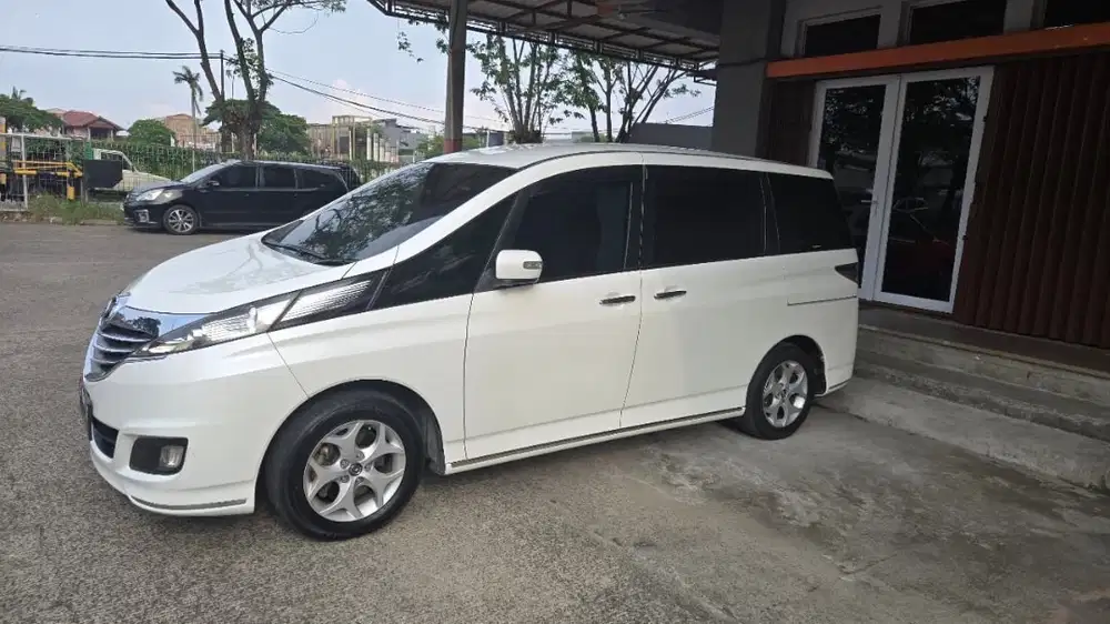 Mazda Biante 2.0 thn 2017