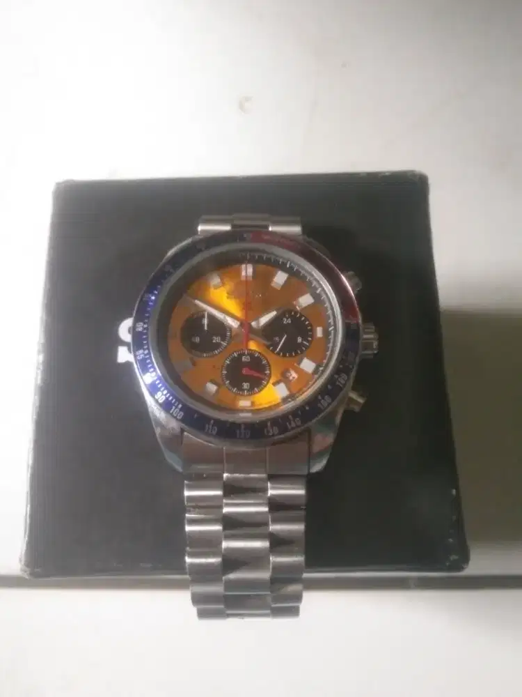 Seiko prospex solar ssc94p1 warna orange ORI