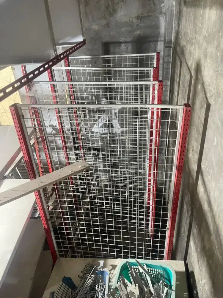 Rak supermarket atau rak gandola spek baca keterangan