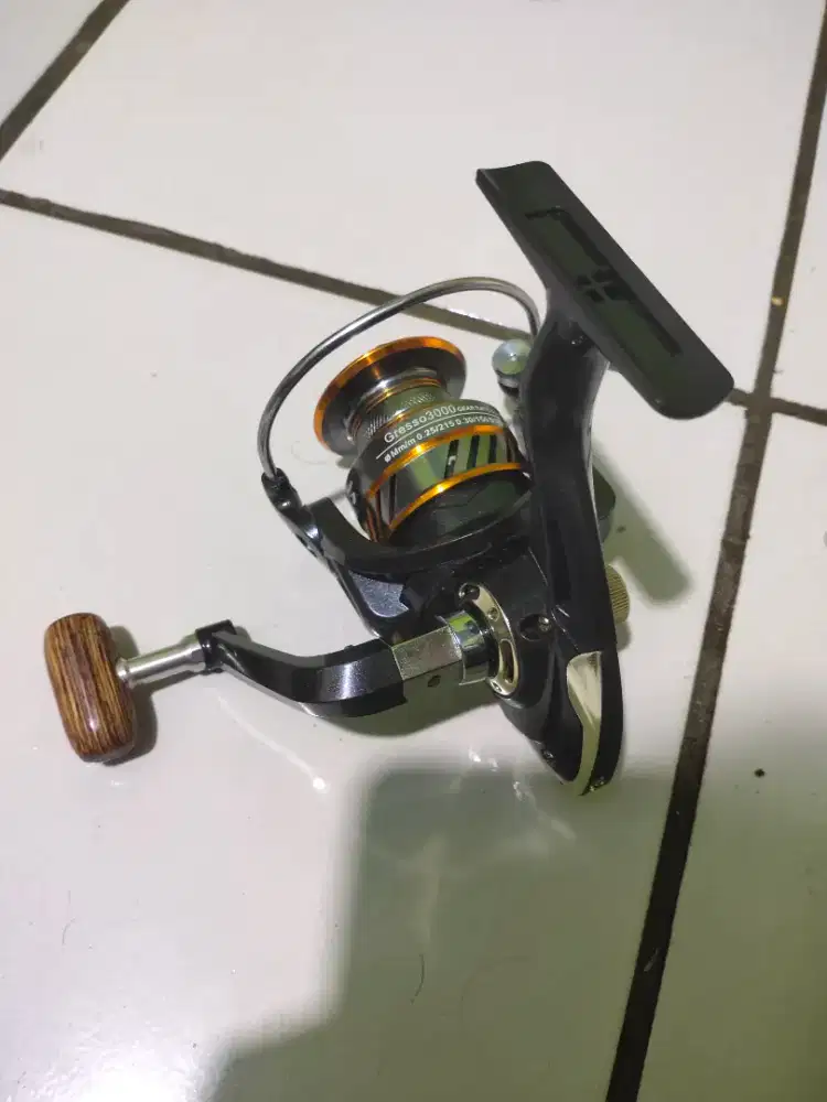 Reel pancing gresso 3000 bekas  pemakaian 4bln