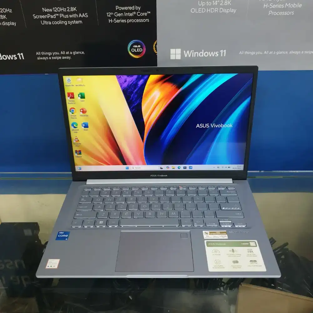 Asus VivoBook A1404ZA i5-1235U Ram-16GB SSD-512GB 14inchi Mulus