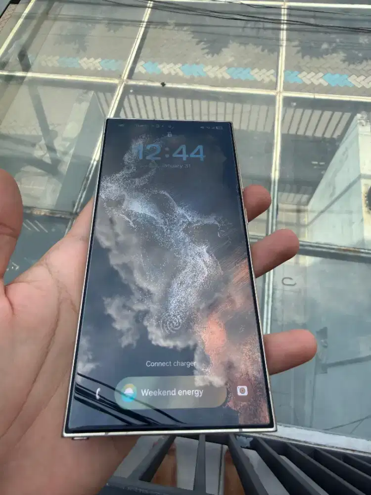 Samsung S24 Ultra 12/512gb Sein