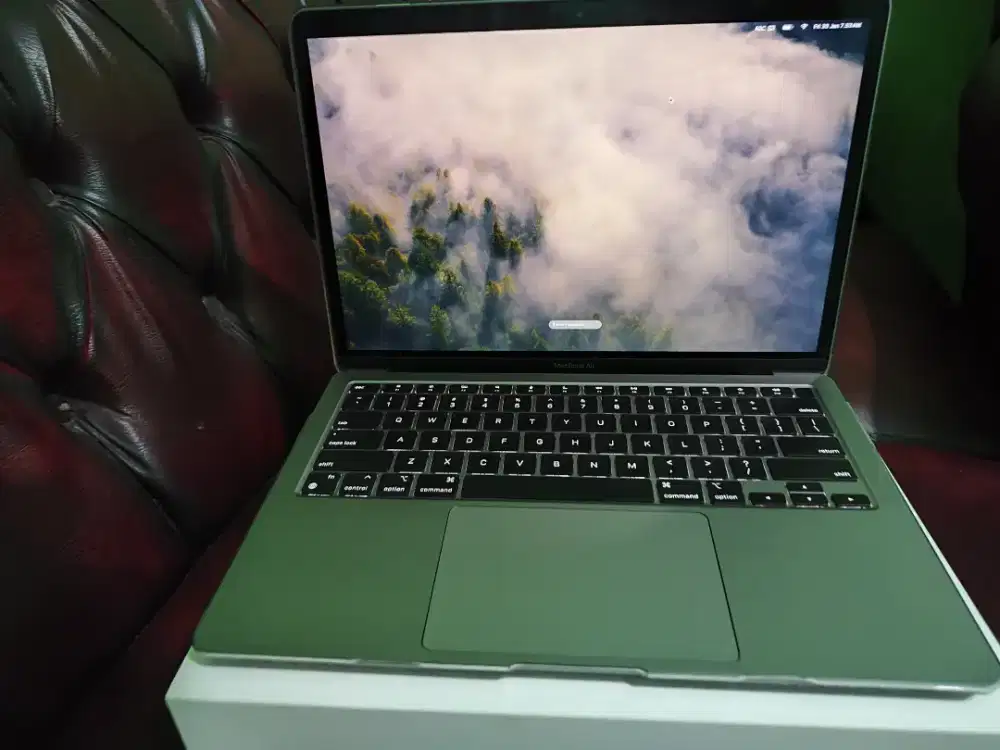 Macbook Air M1 2020 Second Like New Gak Pernah Dipake