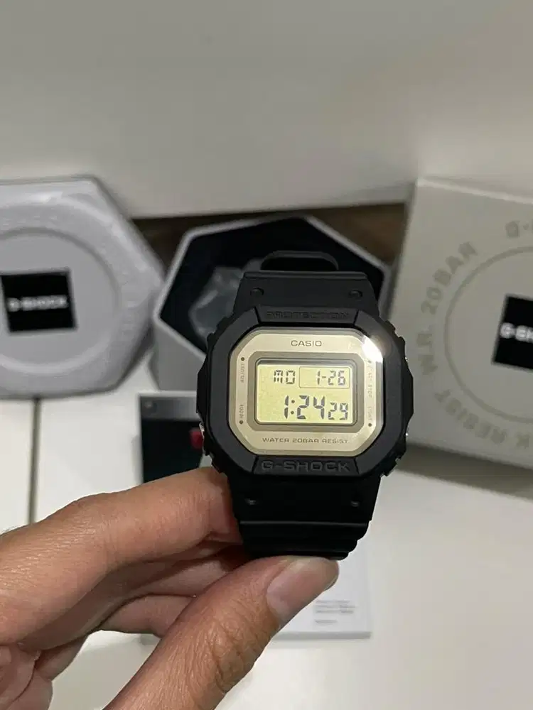 Casio G-Shock Jam Tangan Wanita Digital GMD-S5600-1DR