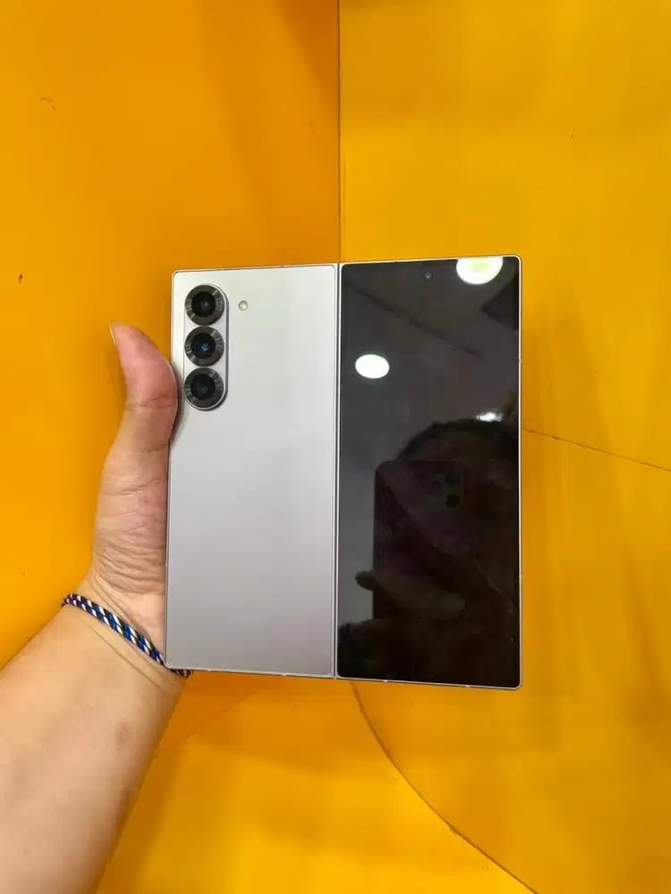 Samsung Galaxy Z Fold 6