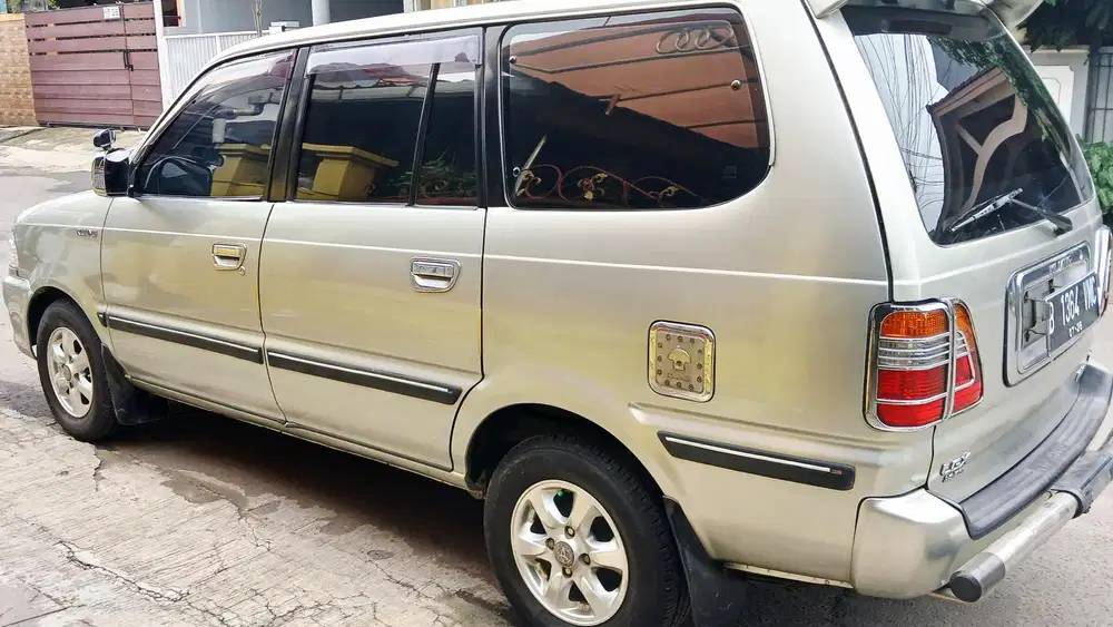 Toyota Kijang 2003 Bensin