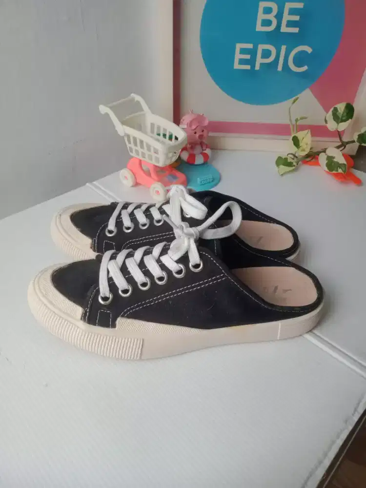 SEPATU SNEAKERS WANITA ZARA ORIGINAL
