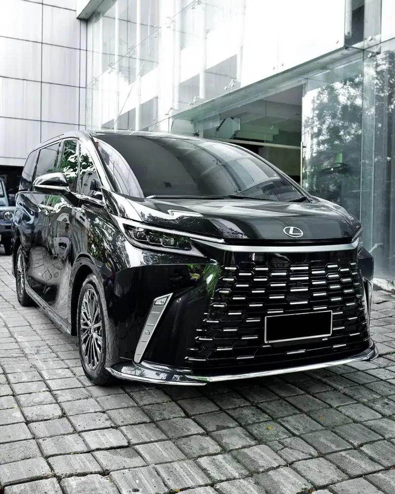 Ready stock  Lexus LM350 Hybrid 2025 NIK 25 ATPM 7seater