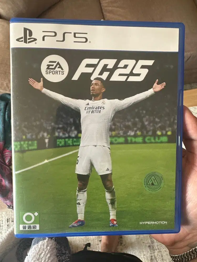 Di jual Fifa 25 playstation 5