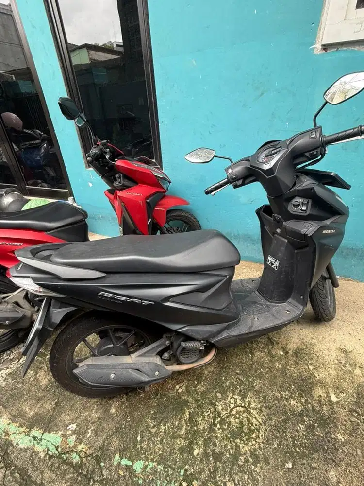 Honda Beat Deluxe Black Smartkey 2024