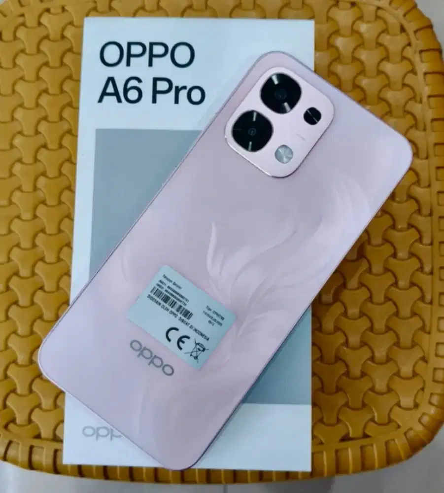 Oppo A6 pro Ram 8+8/256gb