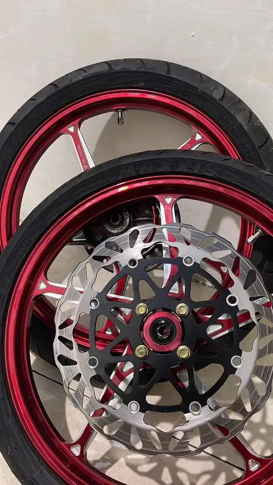 Monggo yg ma Roda 1 set dengan ban  ring 17 ( 90/80. - 80/80