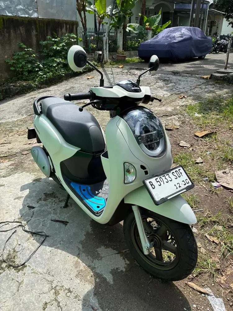 scoopy prestige 2025 like new