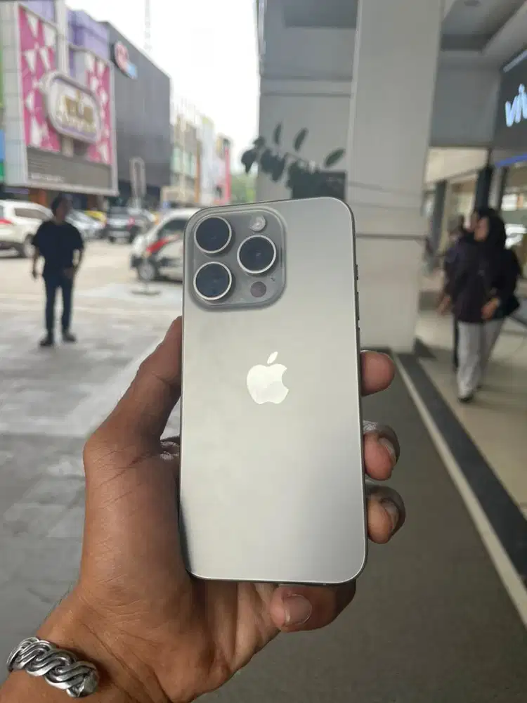 Iphone 15 pro natural 128gb ibox