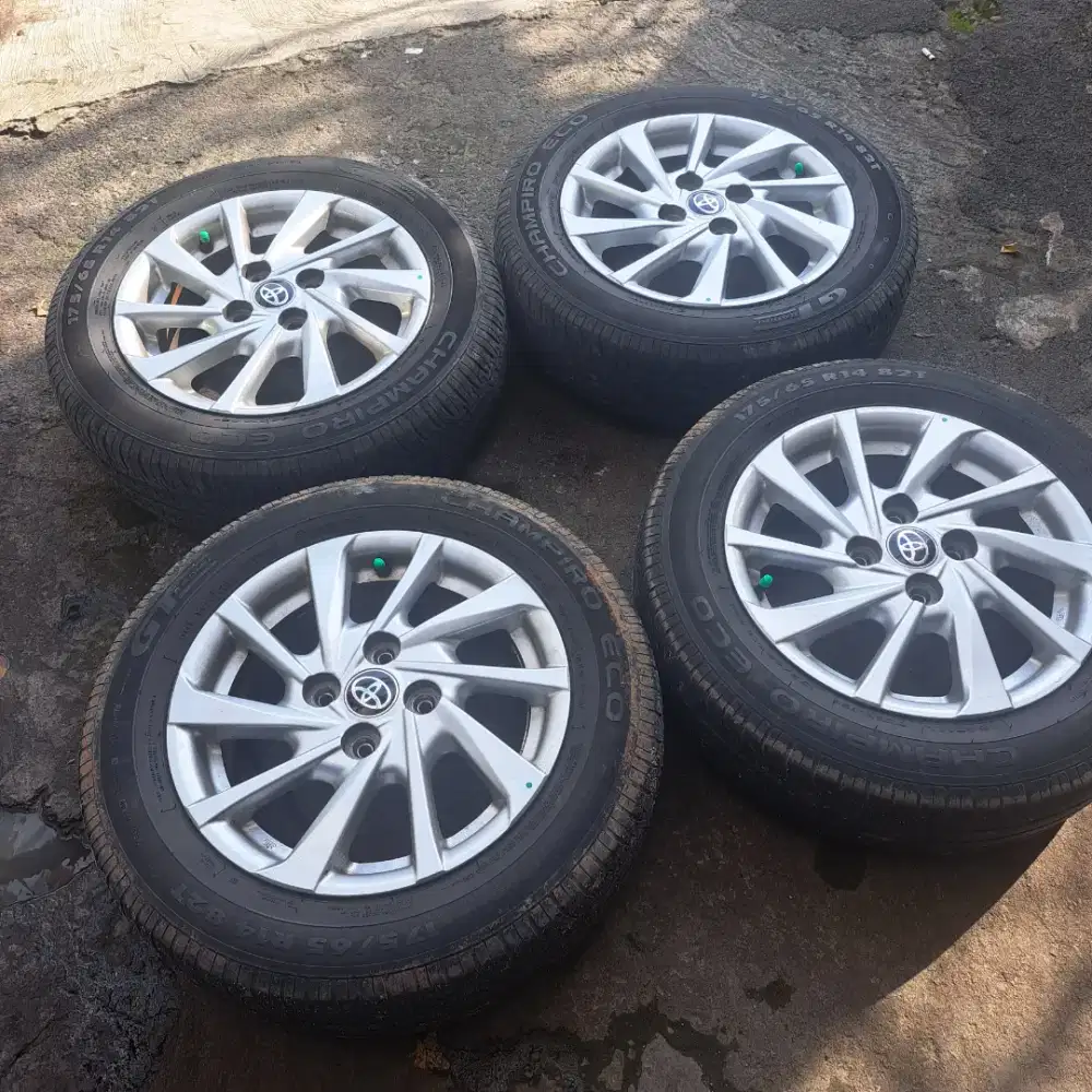 Agya ayla sigra calya velg ring 14 original bisa tt