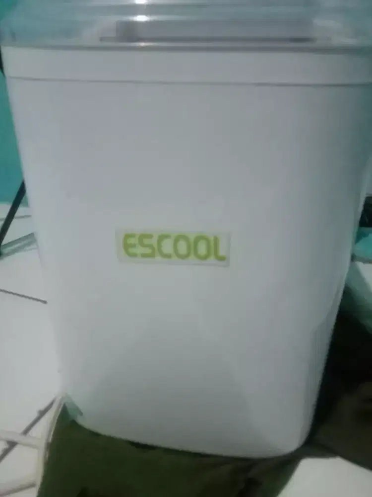 Mesin es batu portable ESCOOL