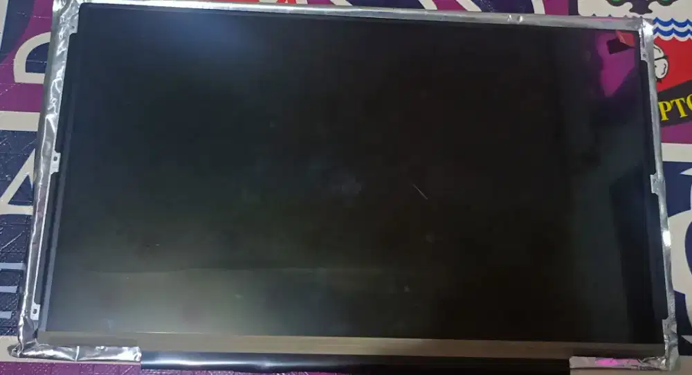 Jual LCD Monitor Laptop 13.3 Inch, Slim, 40 PIN. Kondisi baru.