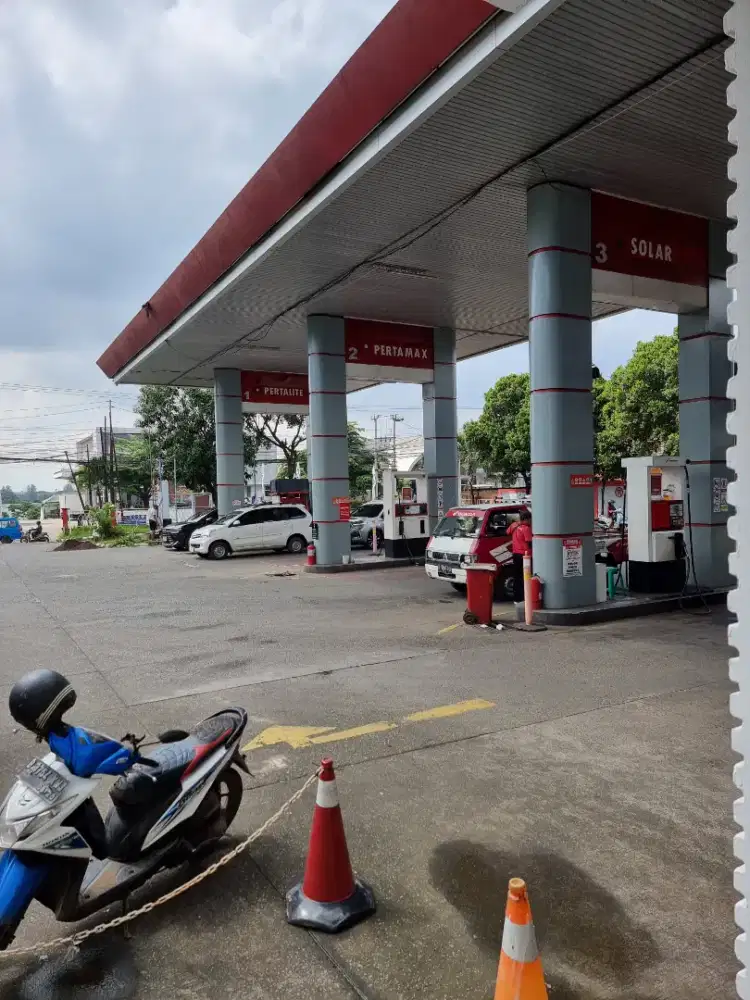 Lowongan operator bbm wanita