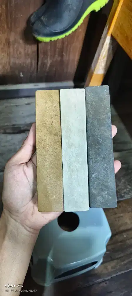 Borongan batu asah gunung grid halus