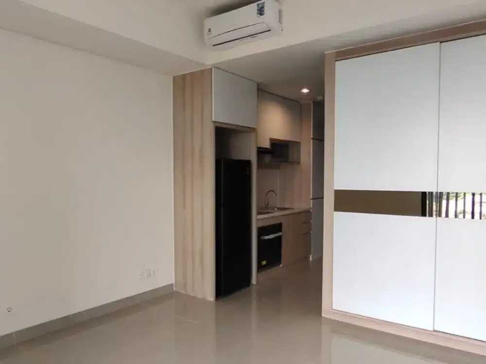 Dijual Apartemen Semi Furnished Nyaman di Cleon Park JGC, Jakarta Timur