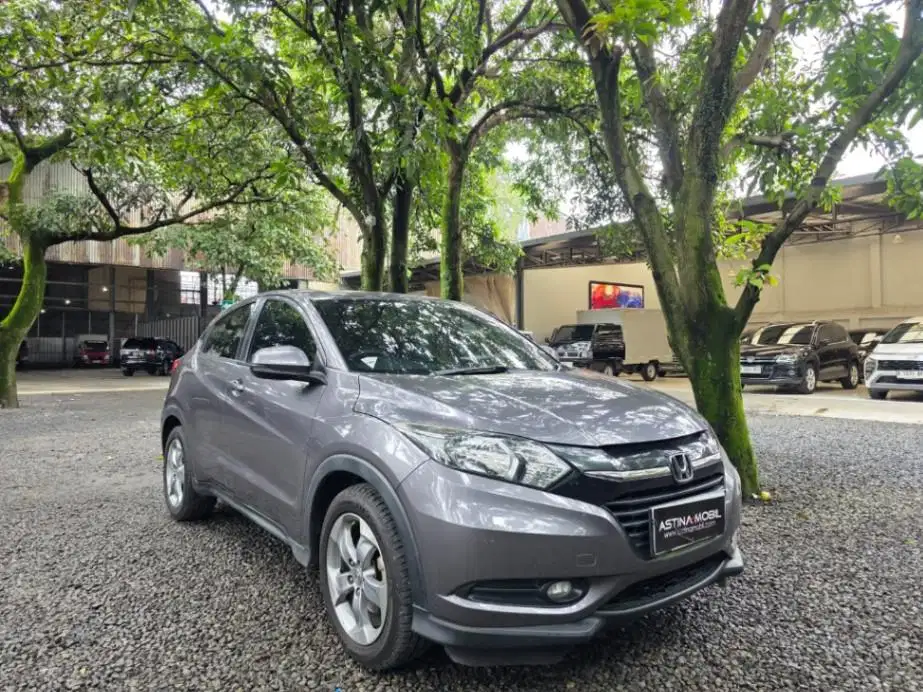 Honda HRV 1.5 S CVT AT MATIC 2017 ASTINA MOBIL NO HRV E