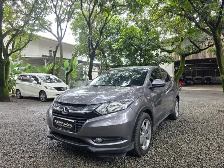 Honda HRV 1.5 S CVT AT MATIC 2017 ASTINA MOBIL NO HRV E