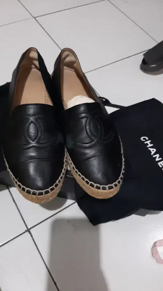 Preloved sepatu branded