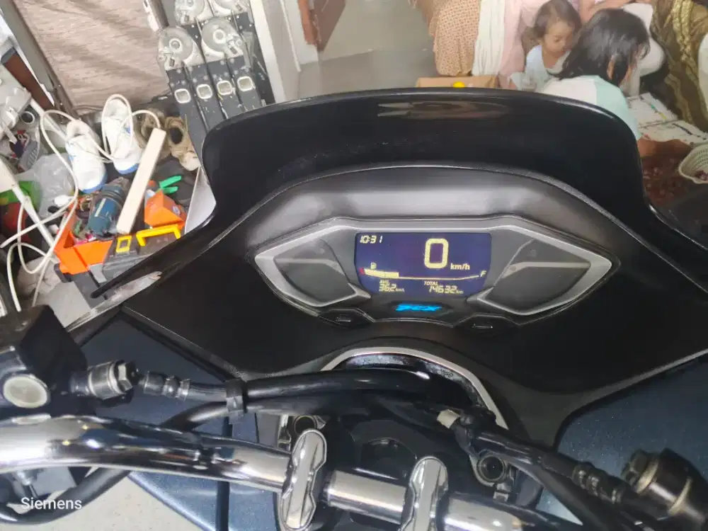 Honda PCX 2023 blue, low KM