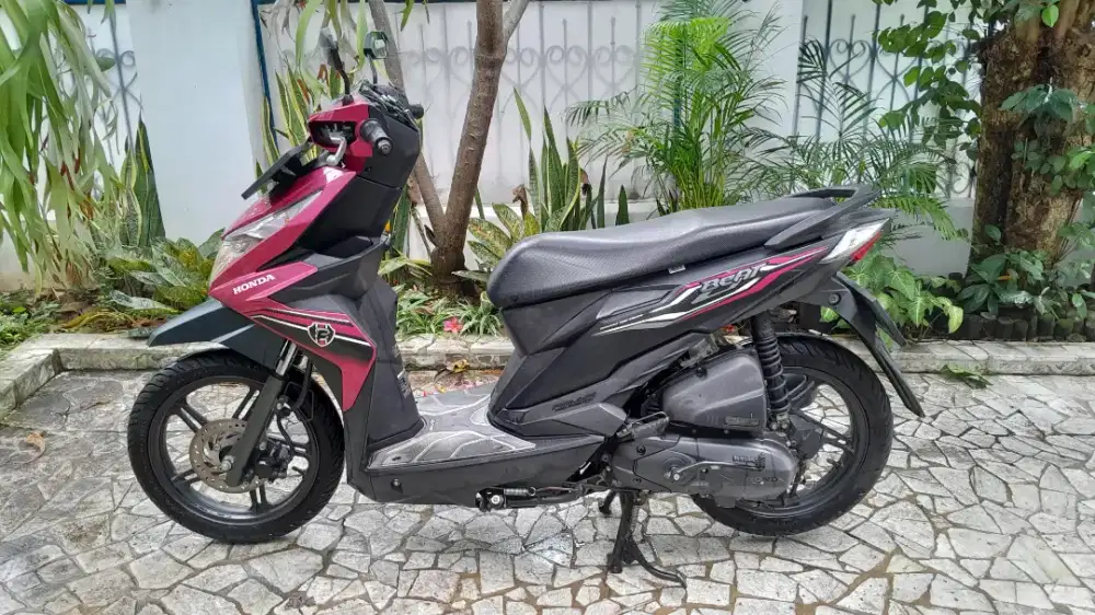 Honda Beat ISS 2019 Magenta km rendah