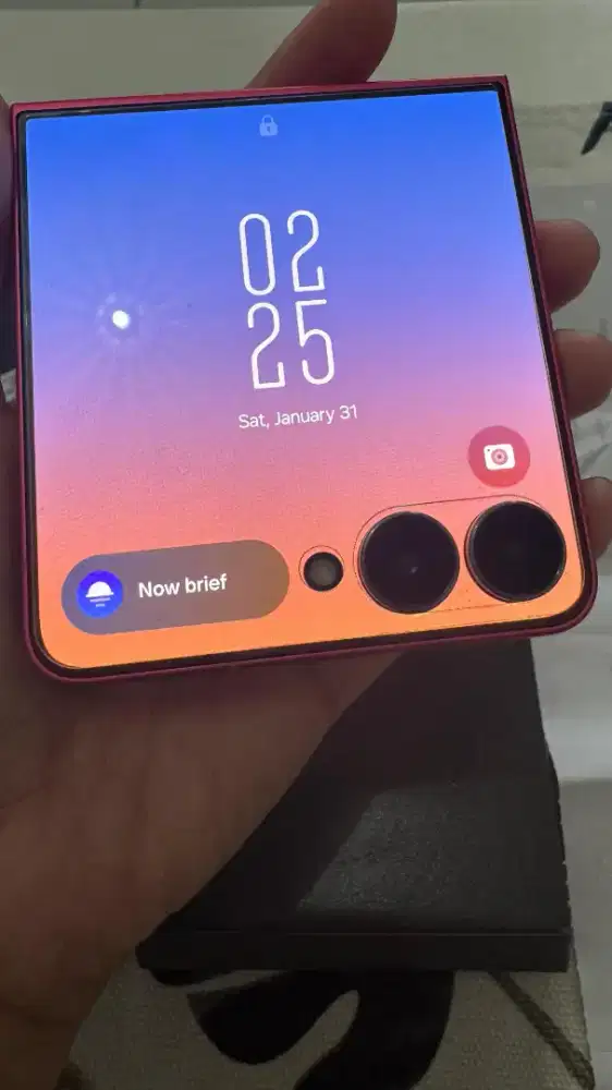 Samsung Galaxy Z Flip 7 512gb like new coral red