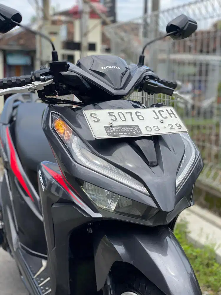 Honda Vario 125 CBS ISS 2019 S LAMONGAN